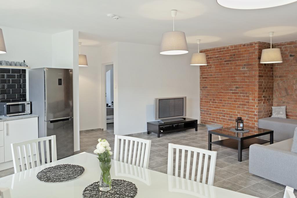 Apartamenty W Starym Browarze 1 克沃兹科 外观 照片