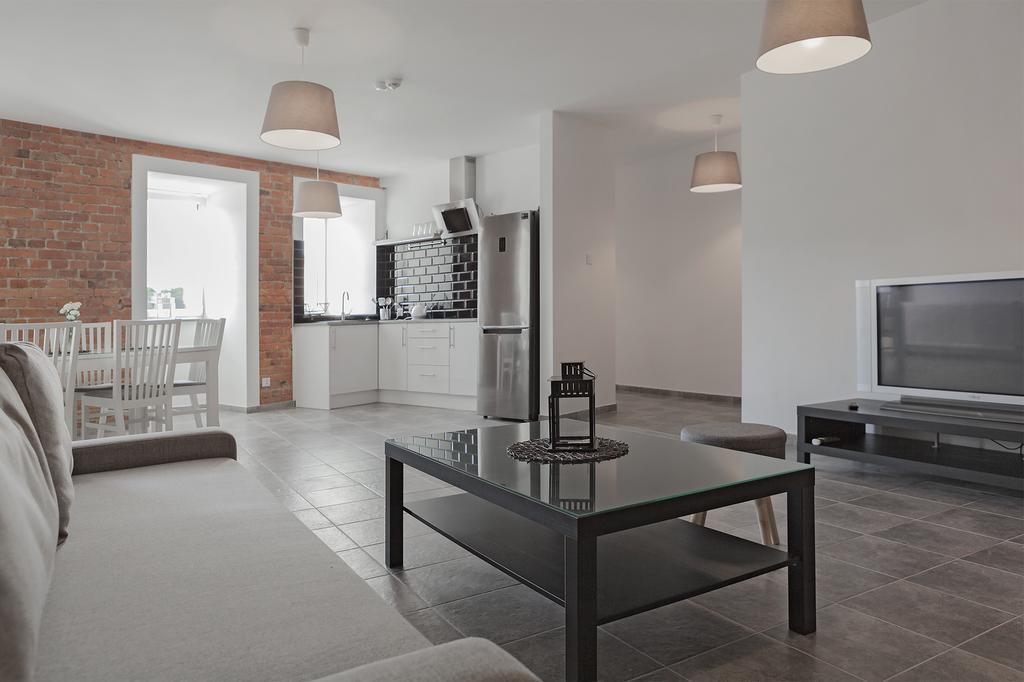 Apartamenty W Starym Browarze 1 克沃兹科 外观 照片